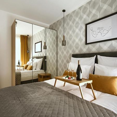 Zentrum II Apartament Parking By Impero Poznan Dış mekan fotoğraf